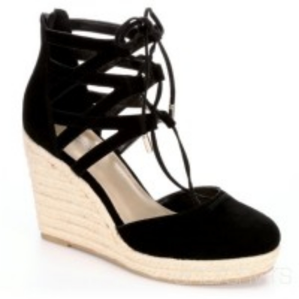 NEW MICHAEL Shannon Shondra black espadrilles